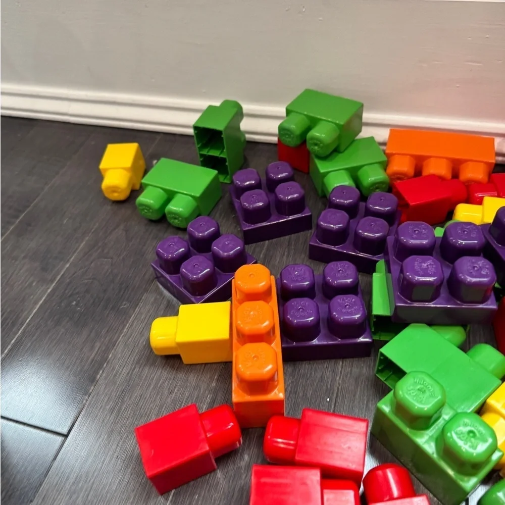 NWOT Kids Work Vibrant Building Blocks Set for Kids Toddler Boys Girls